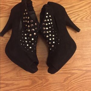 Bamboo Studded Pumps Size 7
